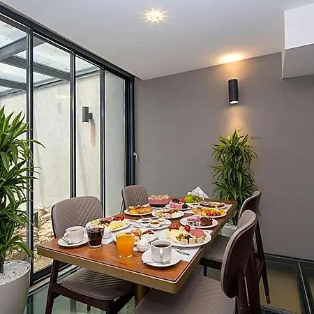 Ravi Hotel Stambuł