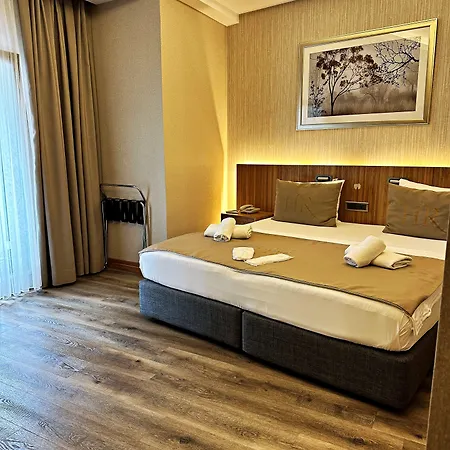 Ravi Hotel
