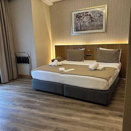Ravi Istanbul