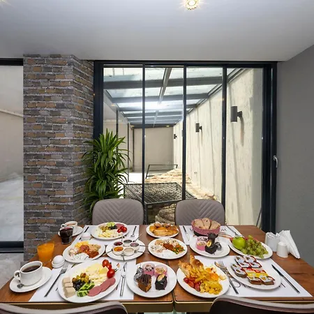Hotel Ravi 3*