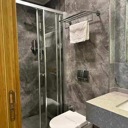 Hotel Ravi